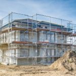 Rechtliche Folgen von Baurechtsverstößen: Vorsicht beim Hauskauf